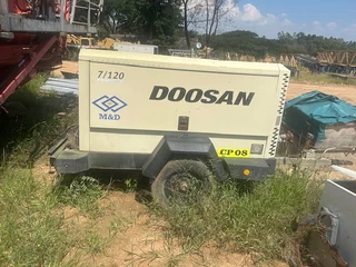 2012 Doosan 400 CFM Mobile Compressor