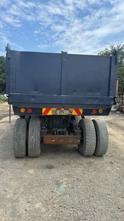 2004 Kearney Back Tipper Trailer