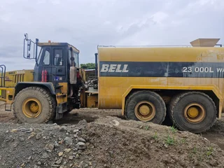 Bell B25C, 23 000L Articulated Water Truck - Runner