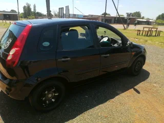 2008 ford fiesta car