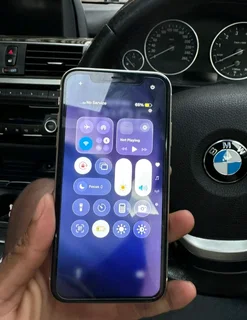 IPhone 11 64gb (clean white)