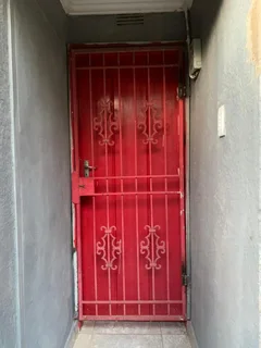 Room Available in Birchleigh North