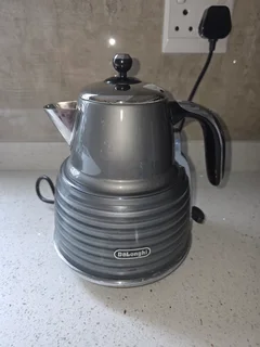 Delonghi Kettle for sale