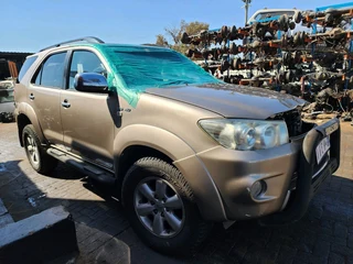 Toyota Fortuner D4D 4lt V6 (1GR) Breaking For Parts &#64; Aweh Auto Spares!