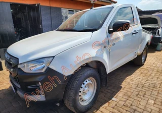 Isuzu D-Max 1.9DDI 4x4 Automatic 2023 Model Breaking For Parts &#64; Aweh Auto Spares!