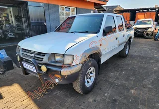 Isuzu KB320 V6 (6VD1) 4x4 Breaking For Parts At Aweh Auto Spares!