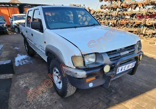 Isuzu KB320 V6 (6VD1) 4x4 Breaking For Parts At Aweh Auto Spares!