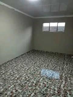 Back Rooms immediately available to rent in Rockville/Molapo for 2026 from R1100 call now 0697910808