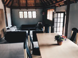 Student Accommodation Midrand serving EduVos, VC, AIE, COPA &amp; Inscape