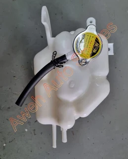 Nissan Navara / Pathfinder Radiator Water Bottle For Sale!