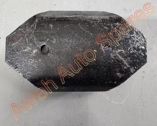 Mahindra Bolero / Scorpio 2.5 / 2.6 4x2 Manual gearbox Mounting For Sale!