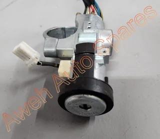 Nissan NP300 2Lt (KA20) Lockset For Sale!!!