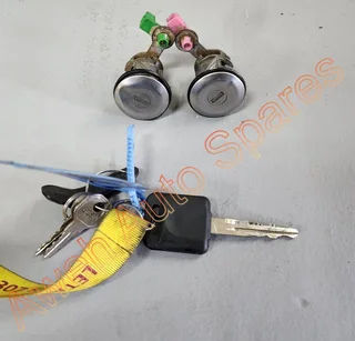 Nissan NP300 2Lt (KA20) Lockset For Sale!!!