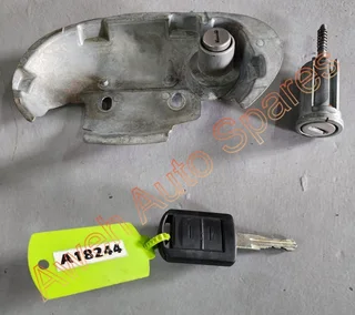 Opel Corsa Gamma 1.7DT (Y17DT) Lockset For Sale!!!!