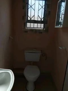  Cottage for rent in Ebony Park