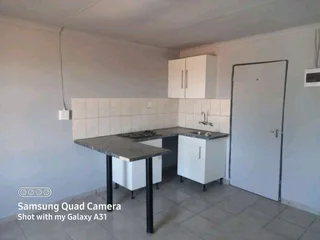  Bachelor room for rent in Birch Acres