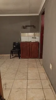  Cottage for rent in Ebony Park