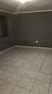  Cottage for rent in Ebony Park