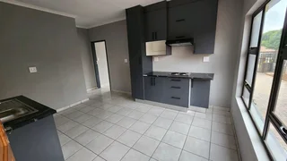  Cottage for rent in Birchleigh North