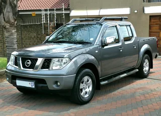 2011 Nissan Navara 2.5DCI URGENT SALE!!!!