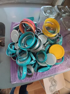 Used console preserve glass jar for sale. Different sizes. (Neg)