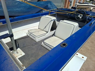 5mt closed nose utility hull