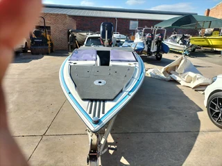 Scimitar Bass Boat