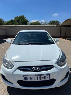 2012 Hyundai Accent Sedan