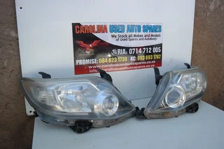 Toyota Fortuner D4d left and right side headlights