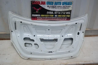 Hyundai Accent sedan bootlid