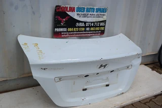 Hyundai Accent sedan bootlid