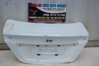 Hyundai Accent sedan bootlid