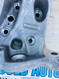 BMW F20/F21 1 Series 118i left front wheel hub