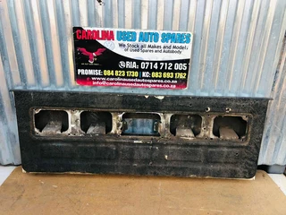 Mazda BT50 and Ford Montana tailgate