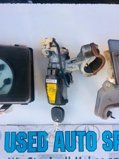 Toyota Corolla  RunX manual lockset