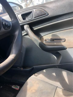 Ford Fiesta hatchback stripping for parts (rusty)