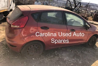 Ford Fiesta hatchback stripping for parts (rusty)