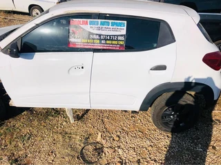 Renault Kwid stripping for parts