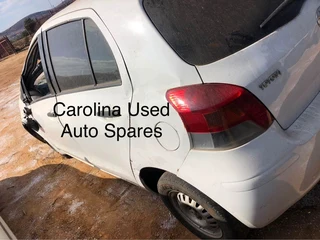 Toyota Yaris zen for stripping parts (white)