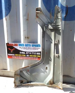 Toyota Land Cruiser 76 series right side fender taking wheel arch