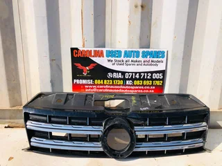 VW Amarok facelift radiator grill (no badge)