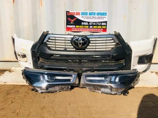 Toyota Hilux Legend RS front bumper with left and right side LED headlight