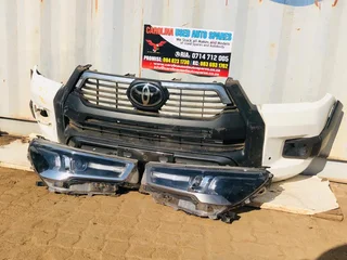 Toyota Hilux Legend RS front bumper with left and right side LED headlight