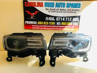Jeep Cherokee SRT left and right side xenon headlights