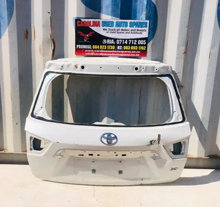 Toyota Urban Cruiser XS tailgate