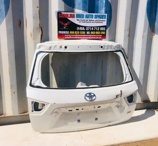 Toyota Urban Cruiser XS tailgate