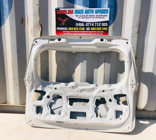 Toyota Urban Cruiser XS tailgate