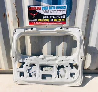 Toyota Urban Cruiser XS tailgate