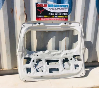 Toyota Urban Cruiser XS tailgate