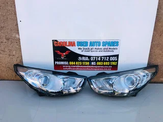 Hyundai IX35 left and right side halogen headlights